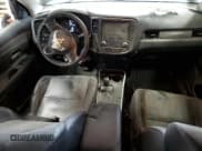 ✅ 2020 Mitsubishi Outlander ES • VIN: JA4AZ3A35LZ017231 • Lot: 57360935. Listed on Copart with 99,836 mi. Free auction sales archive from the USA and detailed vehicle history report at DreamBid. Image 8.