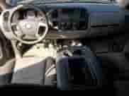 2009 Chevrolet Silverado 1500 LS z VIN 3GCEK13C59G241234, wystawiony jako Copart lot #54957125 z przebiegiem 176 659 mil mil oraz Czysty tytuł • Clean title. Historia ofert i sprzedaży dostępna na DreamBid. Obrazek 8.