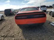 ✅ 2022 Dodge Challenger SXT • VIN: 2C3CDZAGXNH223686 • Lot: 90083775. Wystawiony na Copart z przebiegiem 66 660 mil. Bezpłatny archiwum sprzedaży aukcyjnych z USA i szczegółowy raport historii pojazdu na DreamBid. Zdjęcie 6.