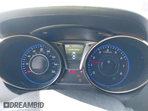 ✅ 2014 Hyundai Genesis Coupe Premium • VIN: KMHHT6KD6EU119955 • Lot: 42749956. Wystawiony na IAAI z przebiegiem 160 036 mil. Bezpłatny archiwum sprzedaży aukcyjnych z USA i szczegółowy raport historii pojazdu na DreamBid. Zdjęcie 7.