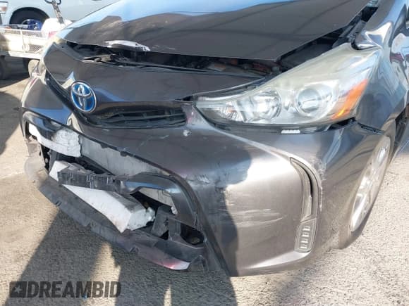 ✅ 2015 Toyota Prius Two • VIN: JTDZN3EU3FJ037441 • Lot: 41430837. Listed on IAAI with 191,370 mi. Free auction sales archive from the USA and detailed vehicle history report at DreamBid. Image 6.
