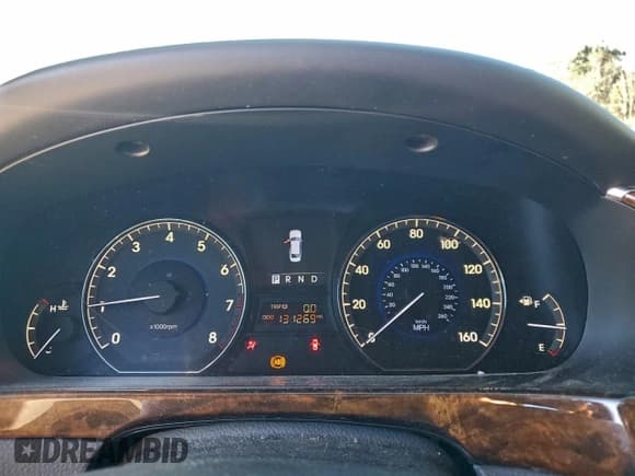 ✅ 2011 Hyundai Equus Signature • VIN: KMHGH4JFXBU036383 • Лот: 94453605. Опубликован ранее на Copart с пробегом 131 269 миль. Бесплатный доступ к архиву аукционных продаж из США и подробный отчёт об истории автомобиля на DreamBid. Изображение 9.