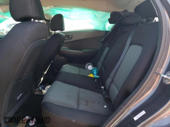 ✅ 2019 Hyundai Kona SE • VIN: KM8K1CAA5KU253630 • Лот: 70631473. Опубликован ранее на Copart с пробегом 92 417 миль. Бесплатный доступ к архиву аукционных продаж из США и подробный отчёт об истории автомобиля на DreamBid. Изображение 11.