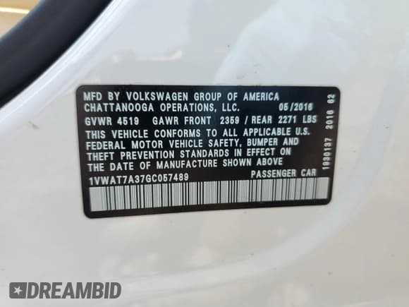 ✅ 2016 Volkswagen Passat S • VIN: 1VWAT7A37GC057489 • Lot: 59272195. Wystawiony na Copart z przebiegiem 132 725 mil. Bezpłatny archiwum sprzedaży aukcyjnych z USA i szczegółowy raport historii pojazdu na DreamBid. Zdjęcie 13.