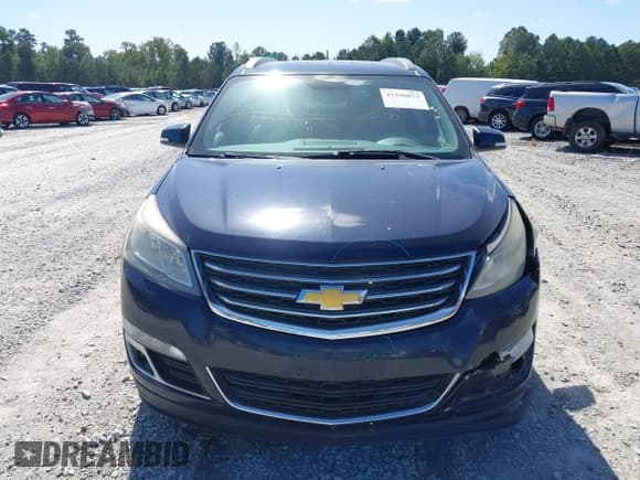 ✅ 2015 Chevrolet Traverse LT • VIN: 1GNKVHKD1FJ378329 • Lot: 43296873. Wystawiony na IAAI z przebiegiem 192 273 mil. Bezpłatny archiwum sprzedaży aukcyjnych z USA i szczegółowy raport historii pojazdu na DreamBid. Zdjęcie 12.