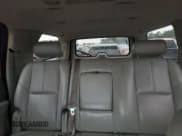 ✅ 2007 Chevrolet Suburban LS • VIN: 1GNFC16J17R277745 • Lot: 74204474. Wystawiony na Copart z przebiegiem Nie podano. Bezpłatny archiwum sprzedaży aukcyjnych z USA i szczegółowy raport historii pojazdu na DreamBid. Zdjęcie 10.