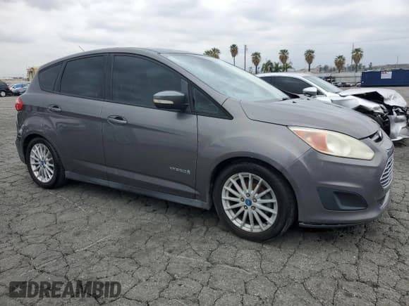 ✅ 2013 Ford C-Max SE • VIN: 1FADP5AU1DL502005 • Lot: 55788585. Wystawiony na Copart z przebiegiem 275 447 mil. Bezpłatny archiwum sprzedaży aukcyjnych z USA i szczegółowy raport historii pojazdu na DreamBid. Zdjęcie 4.