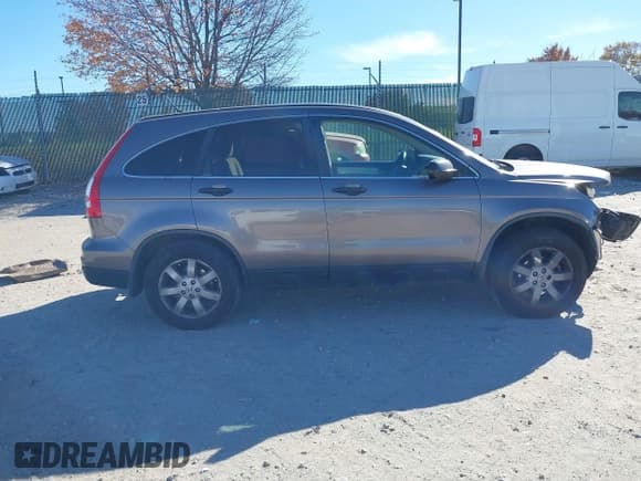 ✅ 2011 Honda CR-V SE • VIN: 5J6RE4H48BL023254 • Lot: 43612891. Wystawiony na IAAI z przebiegiem Nie podano. Bezpłatny archiwum sprzedaży aukcyjnych z USA i szczegółowy raport historii pojazdu na DreamBid. Zdjęcie 13.
