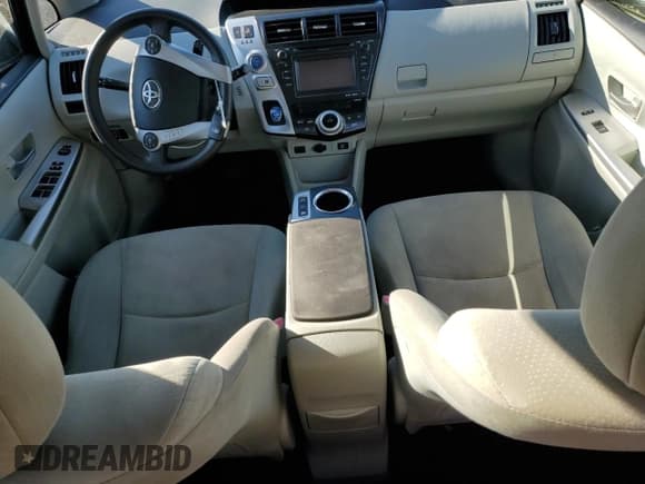 ✅ 2014 Toyota Prius Three • VIN: JTDZN3EU7EJ010404 • Lot: 92242745. Listed on Copart with 99,205 mi. Free auction sales archive from the USA and detailed vehicle history report at DreamBid. Image 8.