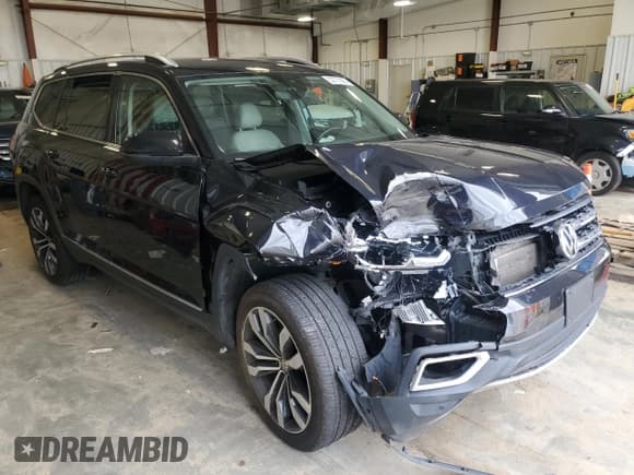 ✅ 2019 Volkswagen Atlas SEL Premium • VIN: 1V2NR2CA3KC621499 • Lot: 53777925. Listed on Copart with 108,604 mi. Free auction sales archive from the USA and detailed vehicle history report at DreamBid. Image 4.