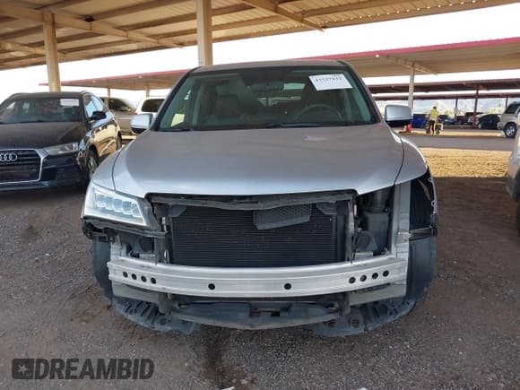 ✅ 2015 Acura MDX • VIN: 5FRYD3H2XFB001986 • Lot: 43527032. Wystawiony na IAAI z przebiegiem 212 960 mil. Bezpłatny archiwum sprzedaży aukcyjnych z USA i szczegółowy raport historii pojazdu na DreamBid. Zdjęcie 13.