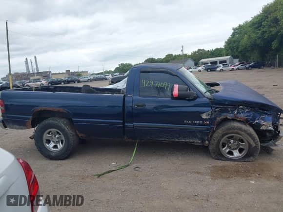 2001 Dodge 1500 with VIN 1B7HC16Z11S170010, listed as a IAAI auction lot 42971099 with Not provided miles and . Bid and sale history available at DreamBid. Image 13.