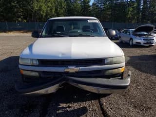 ✅ 2002 Chevrolet Silverado 1500 • VIN: 1GCEC14W72Z331951 • Lot: 90984235. Wystawiony na Copart z przebiegiem 106 097 mil. Bezpłatny archiwum sprzedaży aukcyjnych z USA i szczegółowy raport historii pojazdu na DreamBid. Zdjęcie 5.