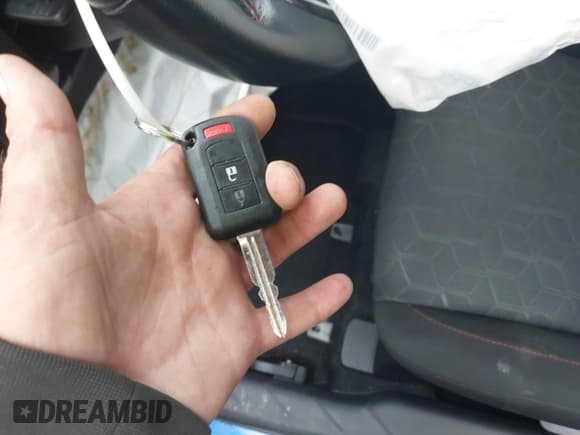 ✅ 2022 Mitsubishi Outlander ES • VIN: JA4ARUAU5NU012321 • Lot: 43436307. Wystawiony na IAAI z przebiegiem 67 047 mil. Bezpłatny archiwum sprzedaży aukcyjnych z USA i szczegółowy raport historii pojazdu na DreamBid. Zdjęcie 11.