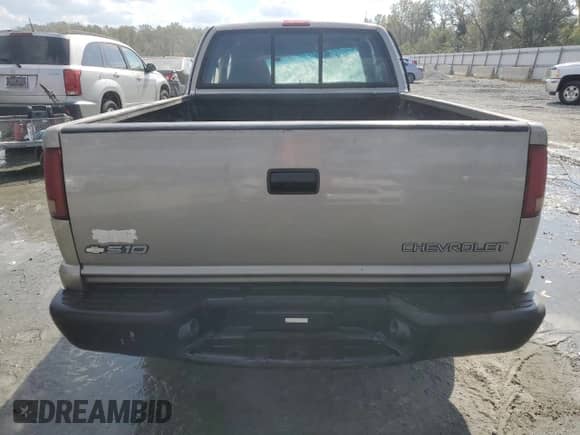 2003 Chevrolet S-10 Fleet with VIN 1GCCS19X738154255, listed as a Copart auction lot 74145234 with 221,069 mi miles and Salvage title. Bid and sale history available at DreamBid. Image 6.