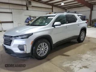 ✅ 2022 Chevrolet Traverse LT Cloth • VIN: 1GNEVMKW6NJ139137 • Lot: 53970395. Wystawiony na Copart z przebiegiem 113 981 mil. Bezpłatny archiwum sprzedaży aukcyjnych z USA i szczegółowy raport historii pojazdu na DreamBid. Zdjęcie 1.
