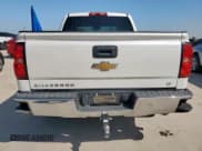 ✅ 2018 Chevrolet Silverado 1500 LT • VIN: 3GCPCREC6JG131735 • Lot: 65686175. Wystawiony na Copart z przebiegiem 58 617 mil. Bezpłatny archiwum sprzedaży aukcyjnych z USA i szczegółowy raport historii pojazdu na DreamBid. Zdjęcie 6.