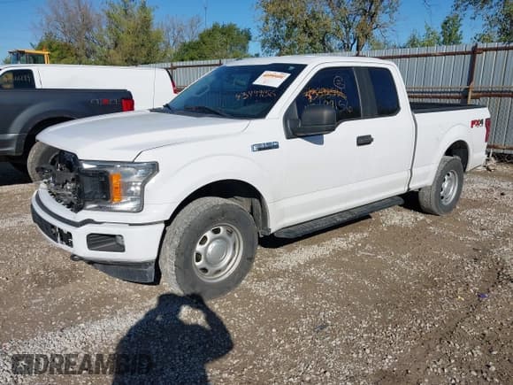 ✅ 2019 Ford F-150 XL • VIN: 1FTEX1EPXKKF06651 • Lot: 43499156. Wystawiony na IAAI z przebiegiem 151 583 mil. Bezpłatny archiwum sprzedaży aukcyjnych z USA i szczegółowy raport historii pojazdu na DreamBid. Zdjęcie 2.
