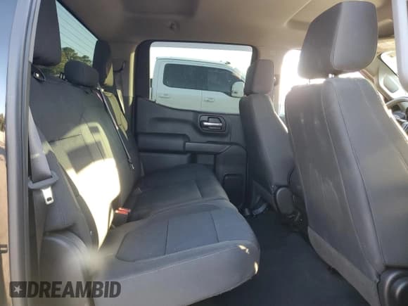 ✅ 2019 Chevrolet Silverado 1500 Custom Trail Boss • VIN: 3GCPYCEF8KG205103 • Lot: 92274205. Wystawiony na Copart z przebiegiem 104 622 mil. Bezpłatny archiwum sprzedaży aukcyjnych z USA i szczegółowy raport historii pojazdu na DreamBid. Zdjęcie 10.