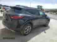 2024 Chevrolet Blazer LT z VIN 3GNKBJR40RS178941, wystawiony jako Copart lot #53538185 z przebiegiem 27 969 mil mil oraz Czysty tytuł • Clean title. Historia ofert i sprzedaży dostępna na DreamBid. Obrazek 3.