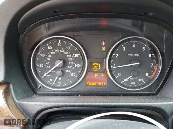 ✅ 2010 BMW 3 Series 328i • VIN: WBAWB3C51AP139380 • Lot: 89621155. Listed on Copart with 104,961 mi. Free auction sales archive from the USA and detailed vehicle history report at DreamBid. Image 9.