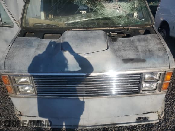 ✅ 1984 Dodge RAM • VIN: 2B6HB23T6EK224219 • Lot: 90029175. Wystawiony na Copart z przebiegiem 96 821 mil. Bezpłatny archiwum sprzedaży aukcyjnych z USA i szczegółowy raport historii pojazdu na DreamBid. Zdjęcie 12.