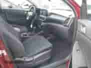 2019 Hyundai Tucson SEL z VIN KM8J33AL6KU943619, wystawiony jako IAAI lot #41409745 z przebiegiem 86 730 mil mil oraz . Historia ofert i sprzedaży dostępna na DreamBid. Obrazek 5.