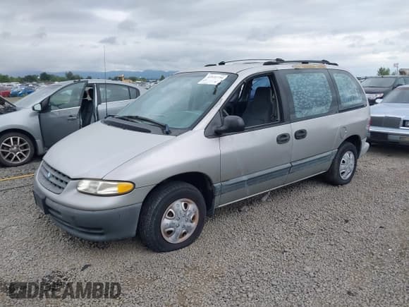 ✅ 1996 Plymouth Voyager SE • VIN: 2P4GP4535TR549431 • Лот: 42531734. Опубликован ранее на IAAI с пробегом 131 014 миль. Бесплатный доступ к архиву аукционных продаж из США и подробный отчёт об истории автомобиля на DreamBid. Изображение 2.