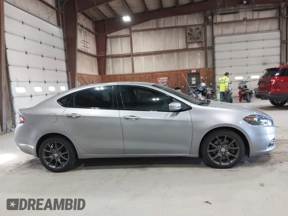 ✅ 2014 Dodge Dart SXT • VIN: 1C3CDFBB3ED721257 • Лот: 43548199. Опубликован ранее на IAAI с пробегом 121 931 миль. Бесплатный доступ к архиву аукционных продаж из США и подробный отчёт об истории автомобиля на DreamBid. Изображение 13.