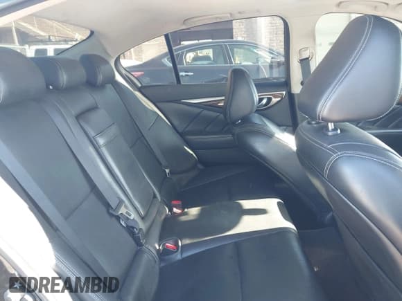 ✅ 2014 Infiniti Q50 Premium • VIN: JN1BV7AP3EM679392 • Lot: 43552142. Wystawiony na IAAI z przebiegiem 150 295 mil. Bezpłatny archiwum sprzedaży aukcyjnych z USA i szczegółowy raport historii pojazdu na DreamBid. Zdjęcie 8.