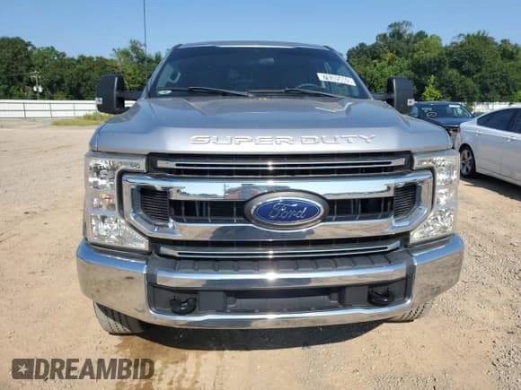 ✅ 2022 Ford F-250 XL • VIN: 1FT7W2B69NEF06771 • Lot: 70305865. Listed on Copart with 48,777 mi. Free auction sales archive from the USA and detailed vehicle history report at DreamBid. Image 5.