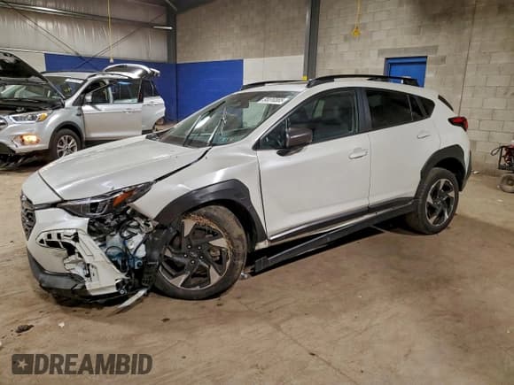 ✅ 2024 Subaru Crosstrek Limited • VIN: 4S4GUHM64R3708789 • Lot: 95510565. Listed on Copart with 9,813 mi. Free auction sales archive from the USA and detailed vehicle history report at DreamBid. Image 1.