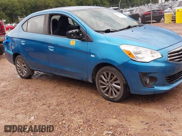 ✅ 2018 Mitsubishi Mirage ES • VIN: ML32F3FJ3JHF14250 • Lot: 43270218. Wystawiony na IAAI z przebiegiem 158 324 mil. Bezpłatny archiwum sprzedaży aukcyjnych z USA i szczegółowy raport historii pojazdu na DreamBid. Zdjęcie 1.