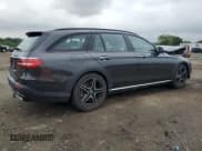 ✅ 2021 Mercedes-Benz E 450 • VIN: W1KZH6AB2MA901850 • Лот: 64392945. Опубликован ранее на Copart с пробегом 44 954 миль. Бесплатный доступ к архиву аукционных продаж из США и подробный отчёт об истории автомобиля на DreamBid. Изображение 3.