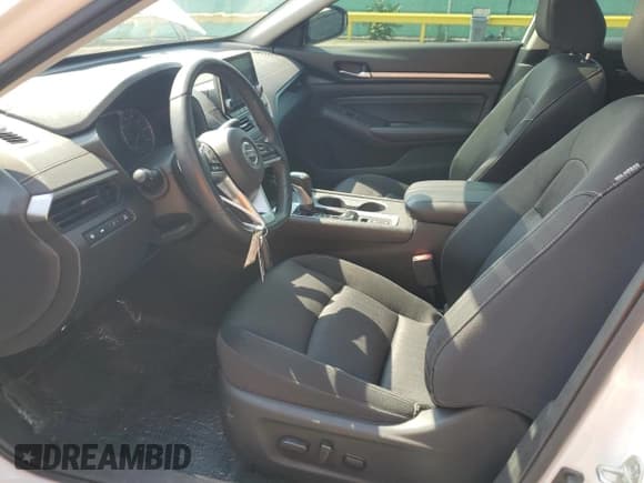 ✅ 2019 Nissan Altima SV • VIN: 1N4BL4DWXKC190175 • Lot: 67122335. Listed on Copart with 48,796 mi. Free auction sales archive from the USA and detailed vehicle history report at DreamBid. Image 7.