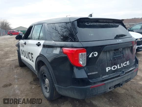 ✅ 2020 Ford Police Interceptor Utility • VIN: 1FM5K8ABXLGB85616 • Lot: 41701853. Listed on IAAI with 93,783 mi. Free auction sales archive from the USA and detailed vehicle history report at DreamBid. Image 3.
