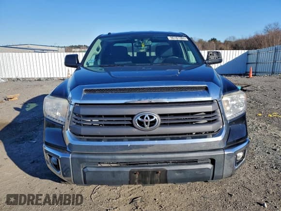 ✅ 2015 Toyota Tundra SR • VIN: 5TFUY5F1XFX438564 • Lot: 95181305. Listed on Copart with 189,093 mi. Free auction sales archive from the USA and detailed vehicle history report at DreamBid. Image 5.