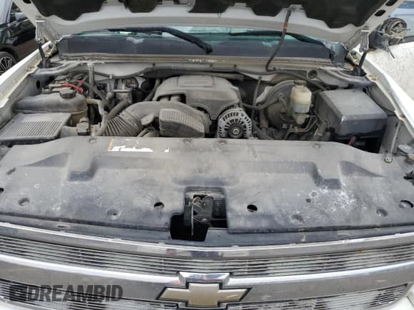 ✅ 2010 Chevrolet Silverado 1500 • VIN: 1GCSKTE27AZ136251 • Lot: 70200014. Wystawiony na Copart z przebiegiem 195 243 mil. Bezpłatny archiwum sprzedaży aukcyjnych z USA i szczegółowy raport historii pojazdu na DreamBid. Zdjęcie 11.