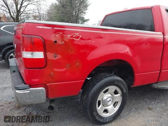 ✅ 2004 Ford F-150 XLT • VIN: 1FTPX14554NA91801 • Lot: 43801171. Listed on IAAI with 160,791 mi. Free auction sales archive from the USA and detailed vehicle history report at DreamBid. Image 15.