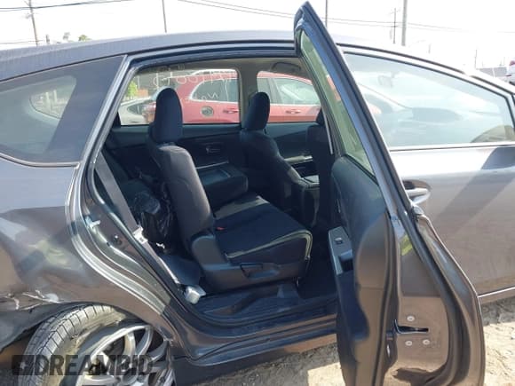 ✅ 2015 Toyota Prius Two • VIN: JTDZN3EUXFJ015856 • Lot: 42910012. Listed on IAAI with 194,958 mi. Free auction sales archive from the USA and detailed vehicle history report at DreamBid. Image 8.