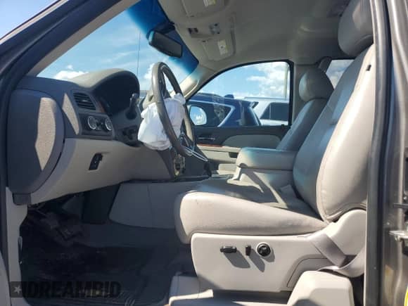 2012 Chevrolet Silverado 1500 LTZ с VIN 1GCRKTE78CZ246478, выставлен на аукционе Copart как лот 84605464 с пробегом Не указан миль и Списание • Salvage title. История ставок и продаж доступна на DreamBid. Изображение 7.