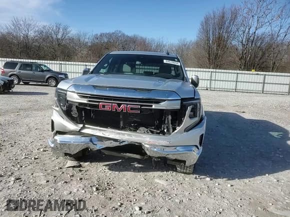 ✅ 2022 GMC Sierra 1500 SLE • VIN: 1GTUUBED7NZ557231 • Лот: 84678694. Опубликован ранее на Copart с пробегом 48 865 миль. Бесплатный доступ к архиву аукционных продаж из США и подробный отчёт об истории автомобиля на DreamBid. Изображение 10.