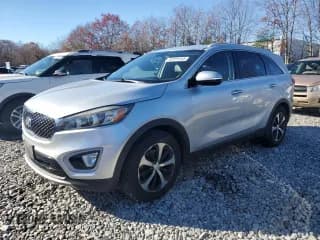 ✅ 2017 Kia Sorento EX • VIN: 5XYPHDA59HG238704 • Лот: 93181045. Опубликован ранее на Copart с пробегом 129 896 миль. Бесплатный доступ к архиву аукционных продаж из США и подробный отчёт об истории автомобиля на DreamBid. Изображение 1.