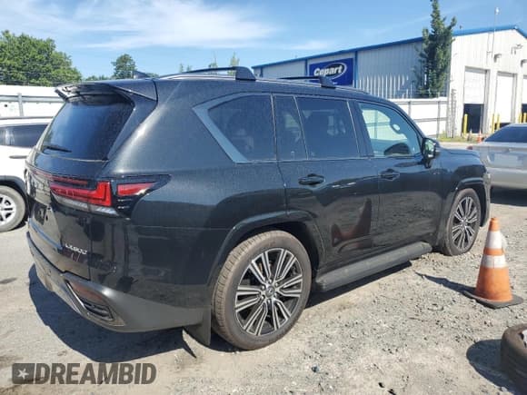 ✅ 2024 Lexus LX 600 Luxury • VIN: JTJGB7CX8R4066664 • Lot: 61344445. Listed on Copart with 336 mi. Free auction sales archive from the USA and detailed vehicle history report at DreamBid. Image 3.