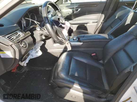 ✅ 2014 Mercedes-Benz E 350 Sport • VIN: WDDHF8JB2EA881579 • Лот: 92401545. Опубликован ранее на Copart с пробегом 153 435 миль. Бесплатный доступ к архиву аукционных продаж из США и подробный отчёт об истории автомобиля на DreamBid. Изображение 7.