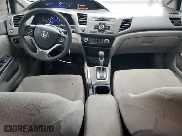 ✅ 2012 Honda Civic • VIN: 2HGFB2F42CH106932 • Lot: 53804525. Wystawiony na Copart z przebiegiem 183 209 mil. Bezpłatny archiwum sprzedaży aukcyjnych z USA i szczegółowy raport historii pojazdu na DreamBid. Zdjęcie 8.