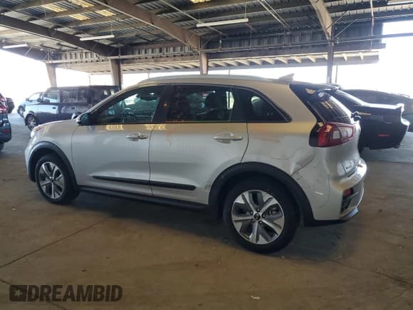 ✅ 2019 Kia Niro EX Premium • VIN: KNDCE3LG0K5026015 • Lot: 69128295. Listed on Copart with 15,849 mi. Free auction sales archive from the USA and detailed vehicle history report at DreamBid. Image 2.