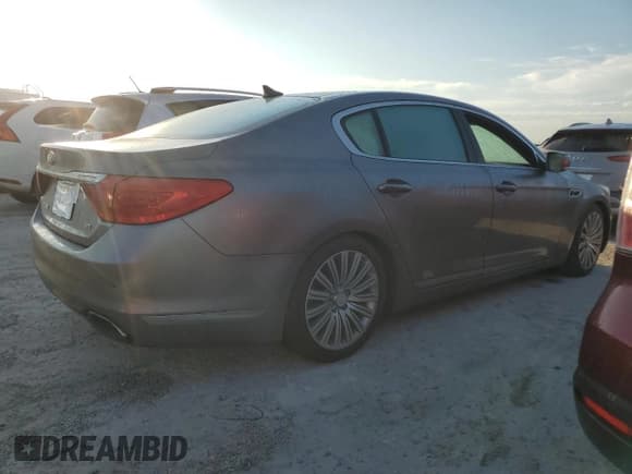 ✅ 2015 Kia K900 Premium • VIN: KNALU4D40F6026736 • Lot: 76079294. Listed on Copart with Not provided. Free auction sales archive from the USA and detailed vehicle history report at DreamBid. Image 3.