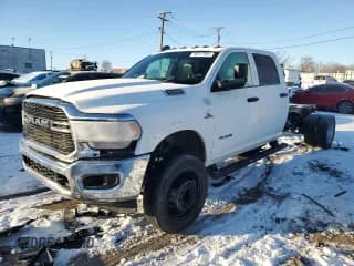 ✅ 2021 Ram 5500 Tradesman • VIN: 3C7WRNFL4MG517188 • Lot: 89117895. Wystawiony na Copart z przebiegiem 78 225 mil. Bezpłatny archiwum sprzedaży aukcyjnych z USA i szczegółowy raport historii pojazdu na DreamBid. Zdjęcie 1.