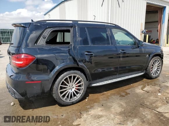 ✅ 2018 Mercedes-Benz GLS 63 AMG • VIN: 4JGDF7FE9JB031079 • Lot: 54324965. Listed on Copart with 132,581 mi. Free auction sales archive from the USA and detailed vehicle history report at DreamBid. Image 3.